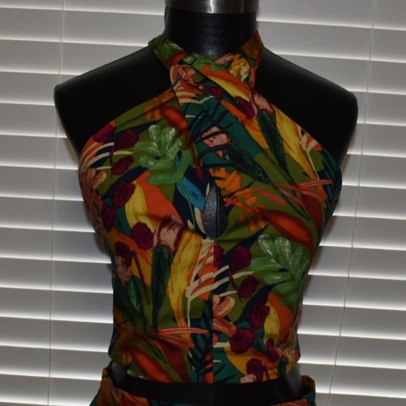 Tropical Halter Maxi Dress - Picture 3 of 4